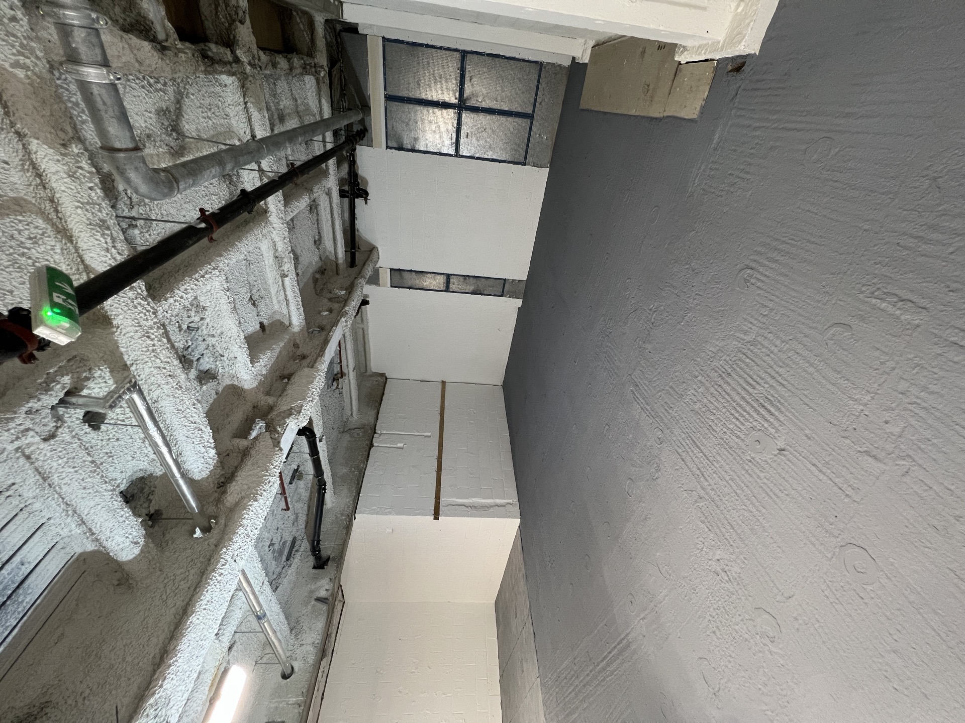 lift-lobby approach — finished demise — Existing